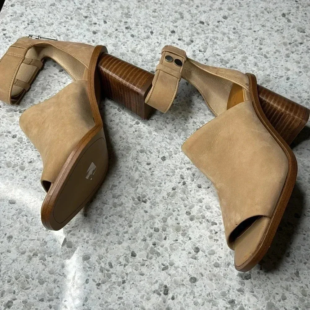 1.State 6m Faen ankle strap leather upper heeled sandals no signs of wear